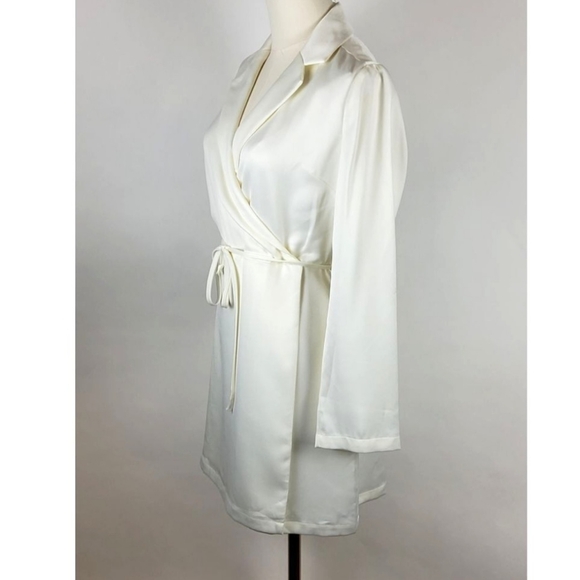 Bar Ill Women's Tuxedo Mini Dress Winter Ivory Size XS - Picture 4 of 6